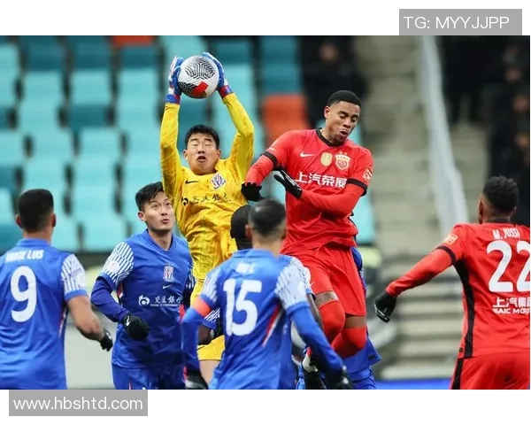 马里博尔与罗森博格的激烈对决展现足球魅力与战术智慧 马里博尔与罗森博格的激烈对决展现足球魅力与战术智慧